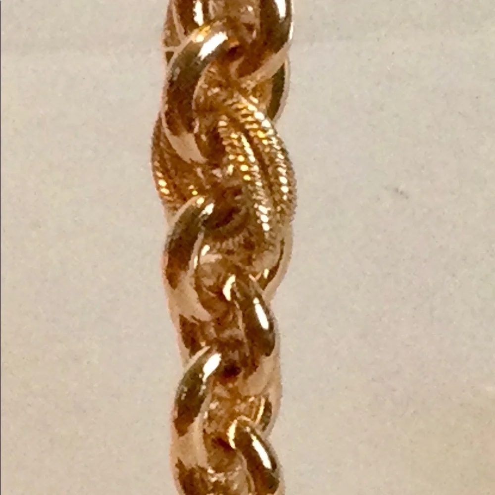 Beautiful TOV essential bracelet. New with price tag - Picture 2 of 6